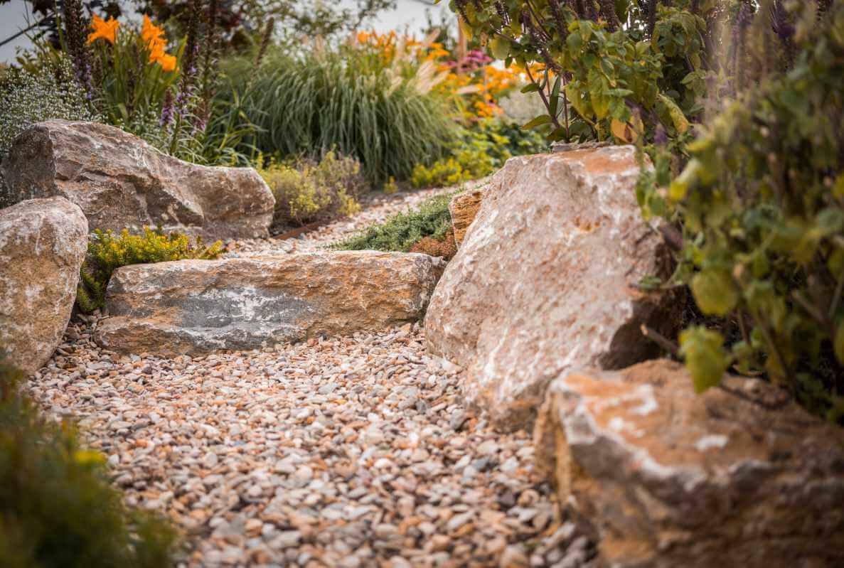 Gartengestaltung mit Steinen